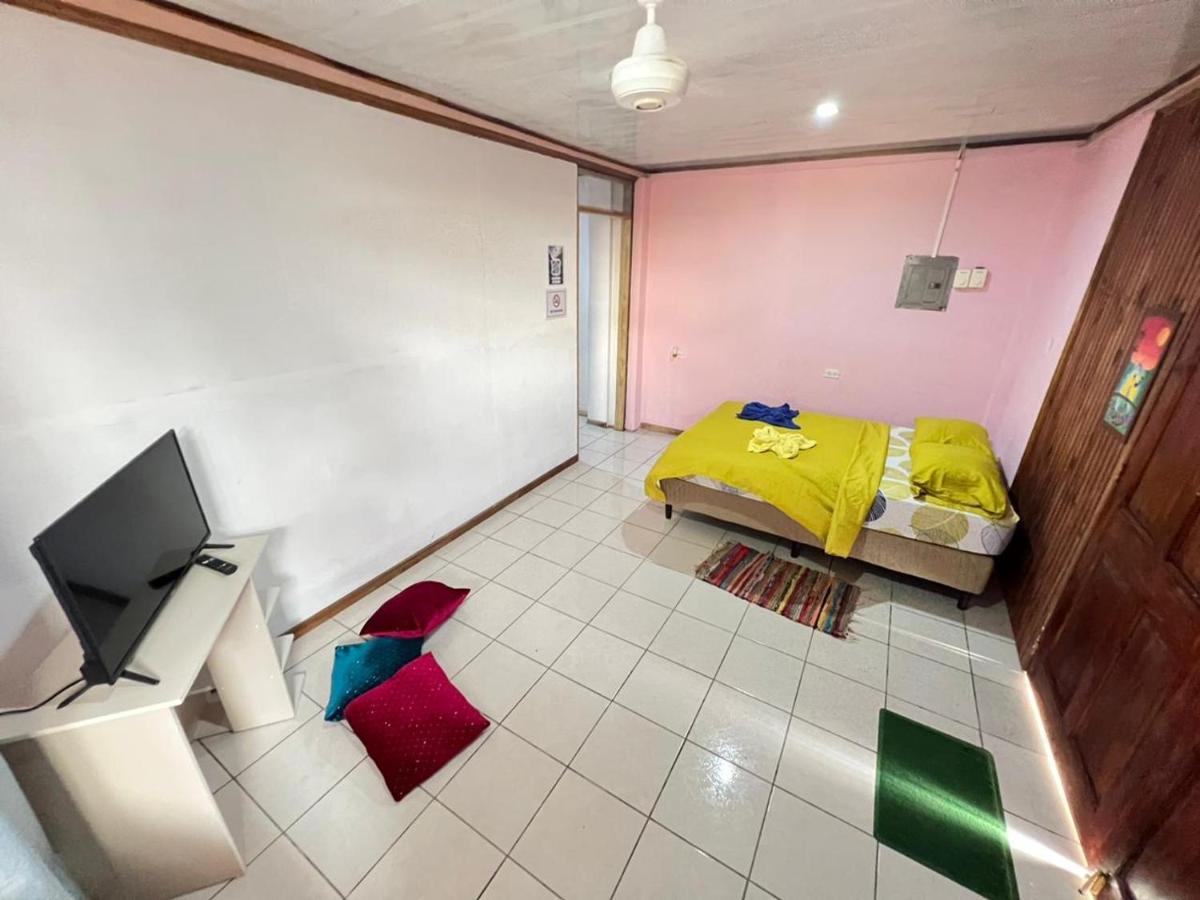 Appartement Mochis à Quepos Extérieur photo