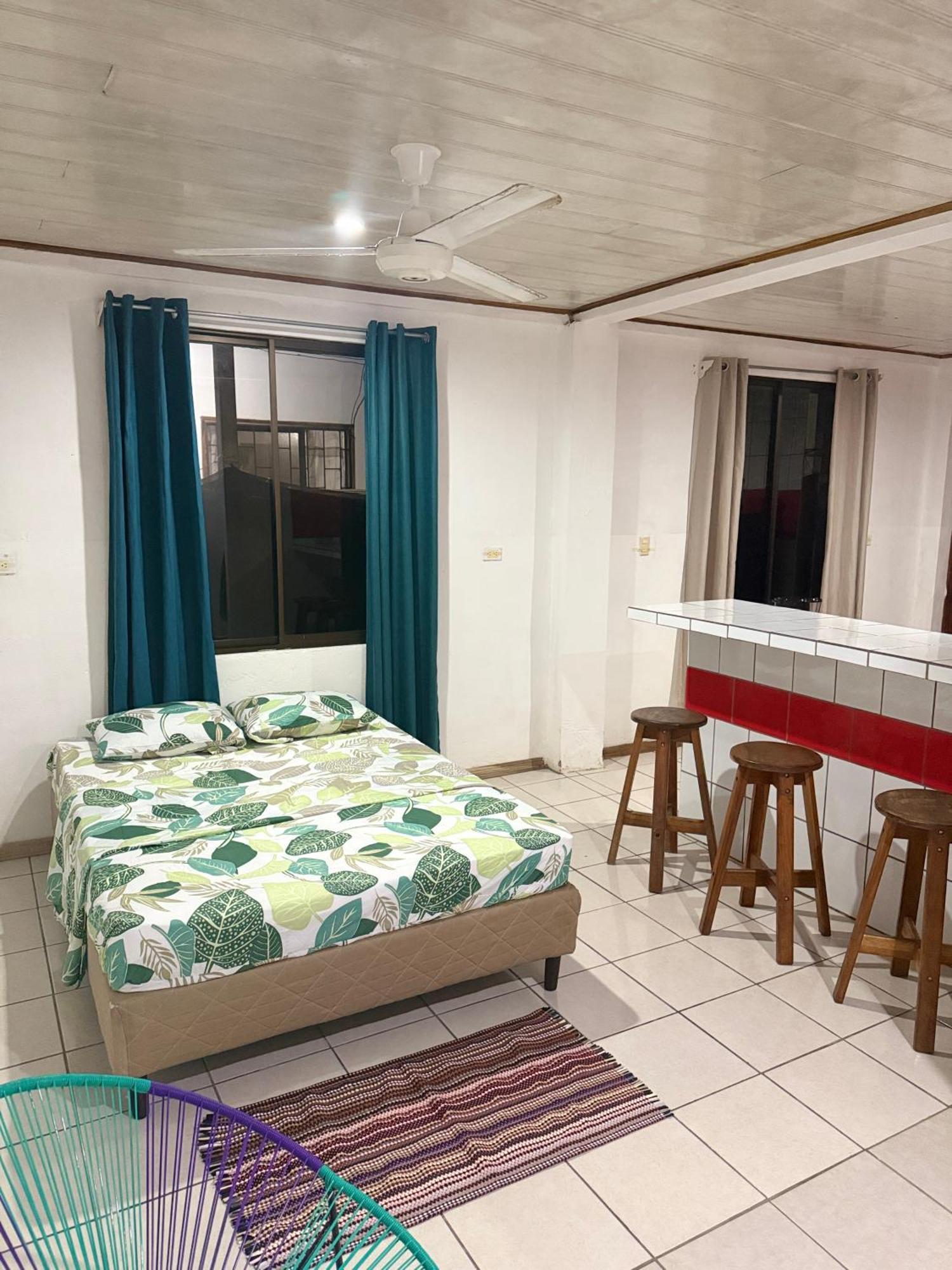 Appartement Mochis à Quepos Extérieur photo